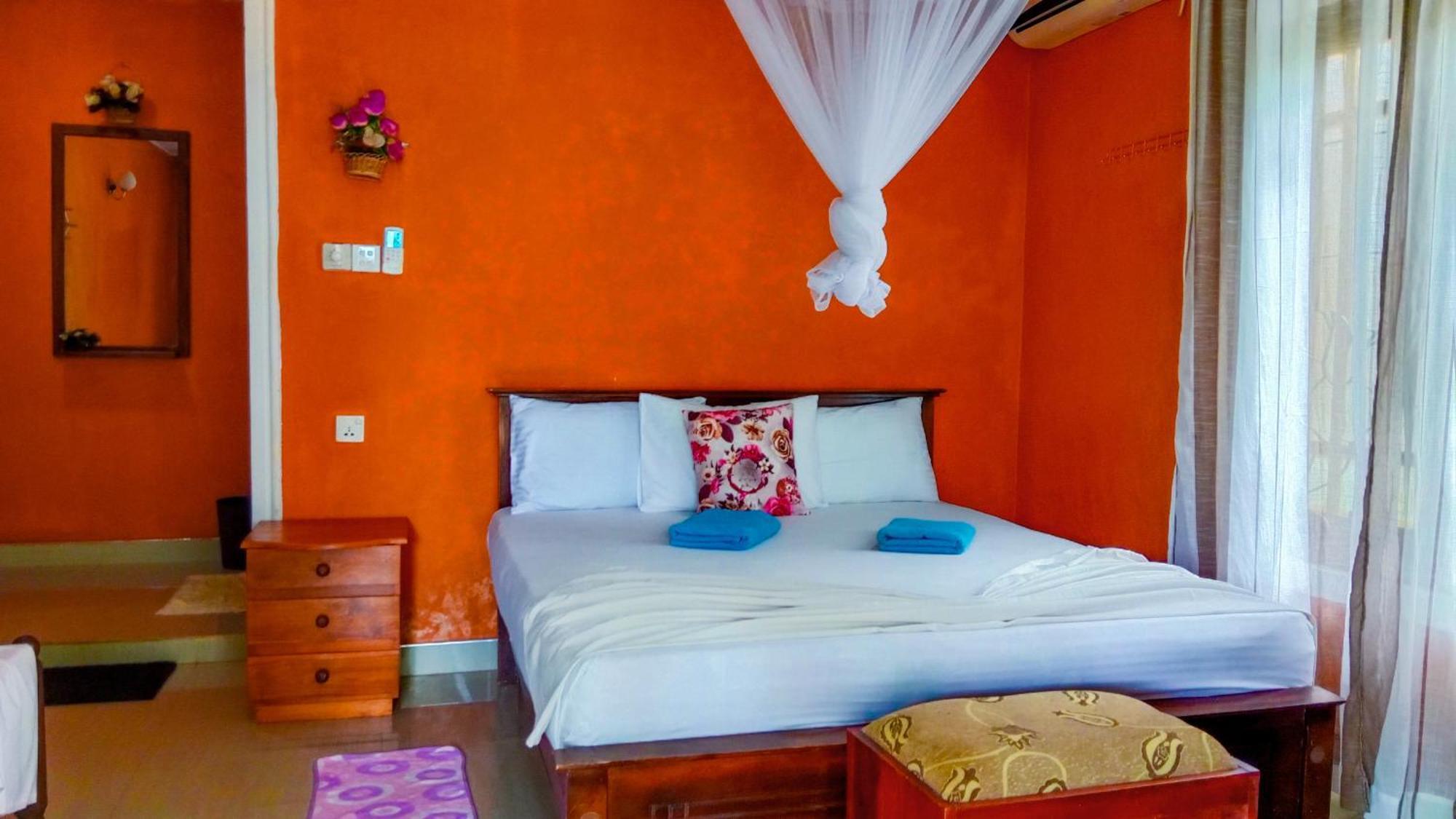 Sigiri Sky Home & Treehouse Sigiriya Bagian luar foto