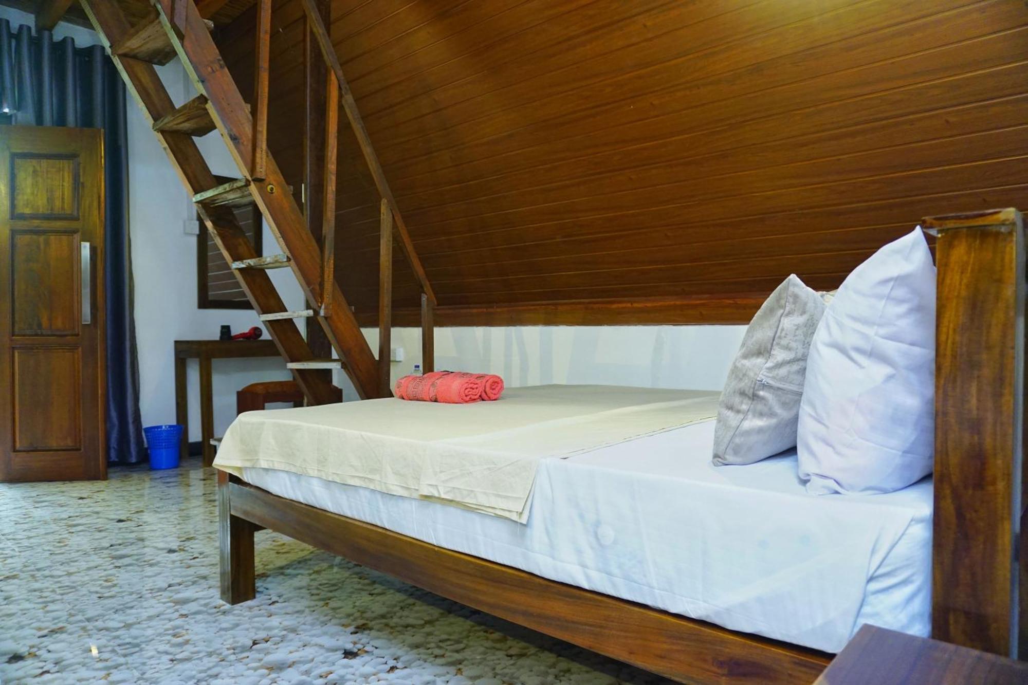 Sigiri Sky Home & Treehouse Sigiriya Bagian luar foto